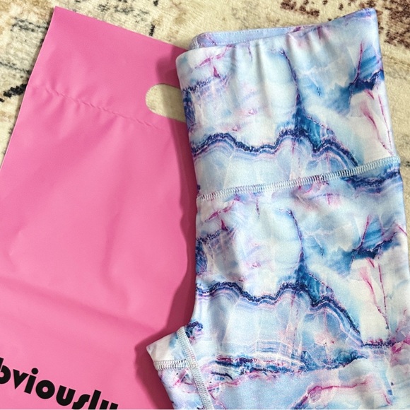 Terez Hi-Shine Blue Marble Leggings - Picture 11 of 11